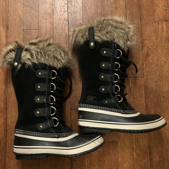 SOREL Joan of Arctic Boots - Picture 2 of 4